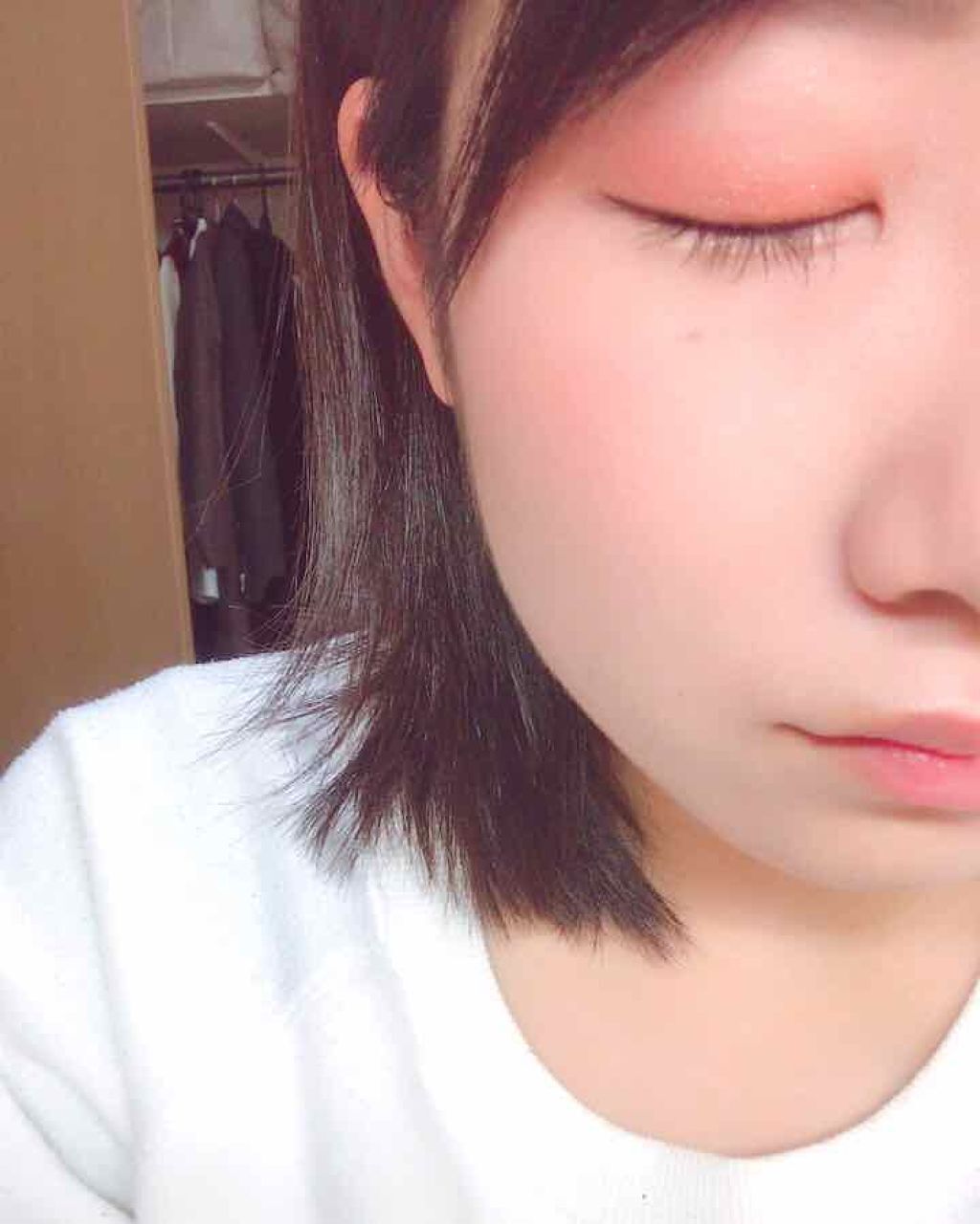 リンメル ロンドン グリッターオン クリームアイカラーのクチコミ「今日は天気もいいので春メイク〜🌸
普段色を使ったメイクはあまりしないので
テンション上がります.....」（1枚目）