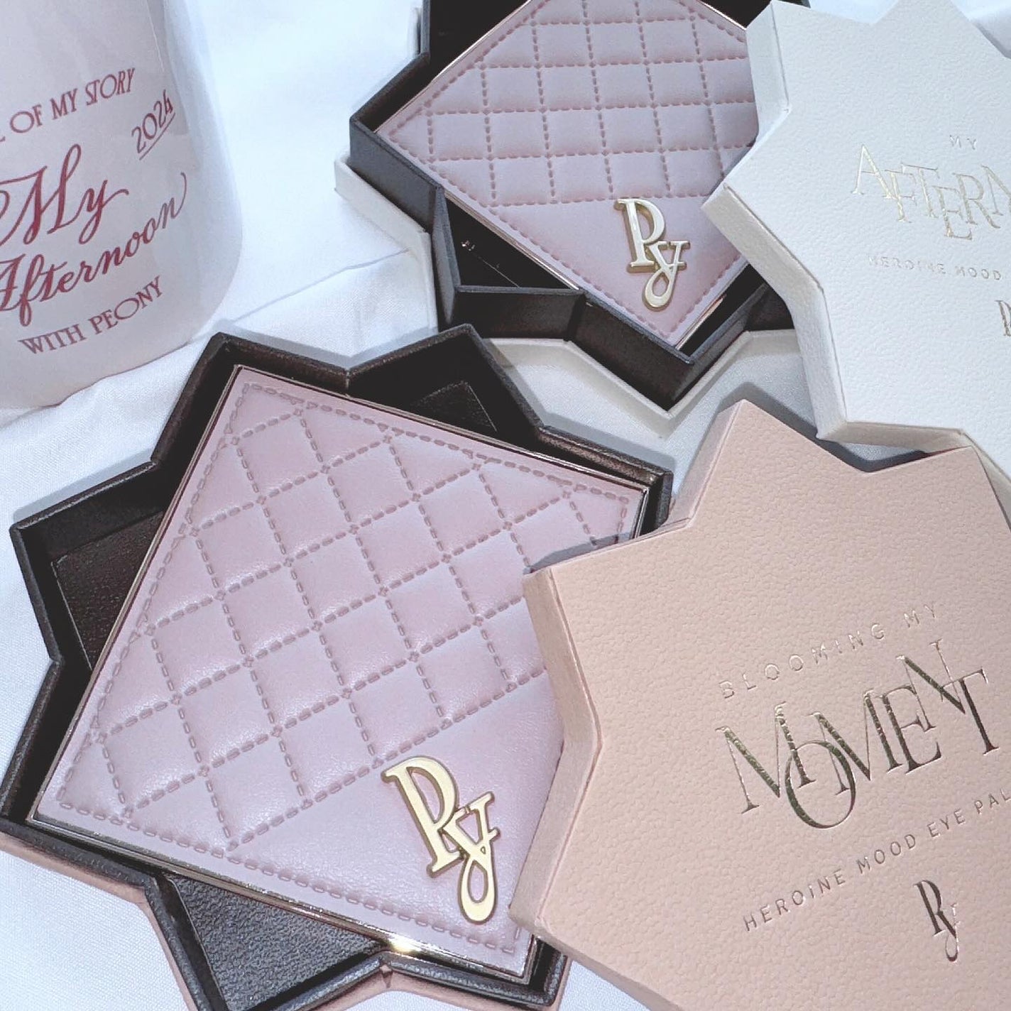 Heroine Mood Eye Palette/Peony/アイシャドウパレットを使ったクチコミ(2枚目)