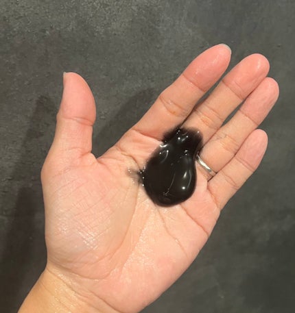 ブラックジェルクレンジング/.akaran/クレンジングジェルを使ったクチコミ(2枚目)