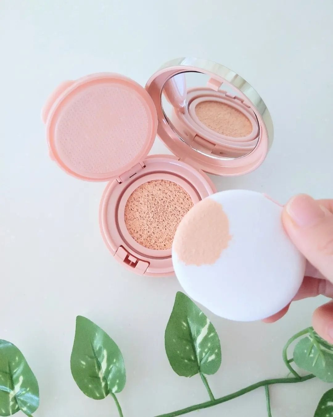 シースルー ヴェール コンパクト/PAUL & JOE BEAUTE/ファンデーションを使ったクチコミ(4枚目)