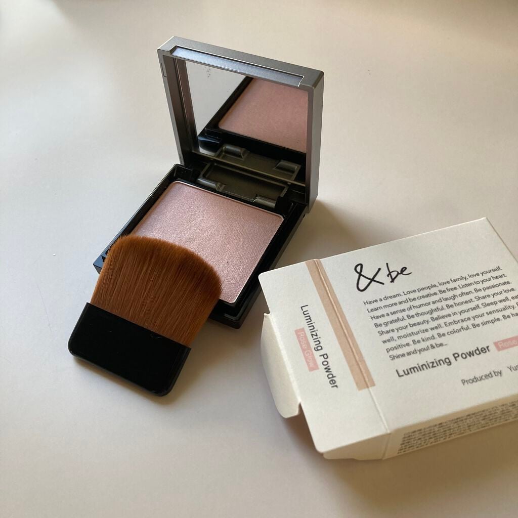 &be ルミナイジングパウダー/&be/パウダーハイライトを使ったクチコミ(1枚目)
