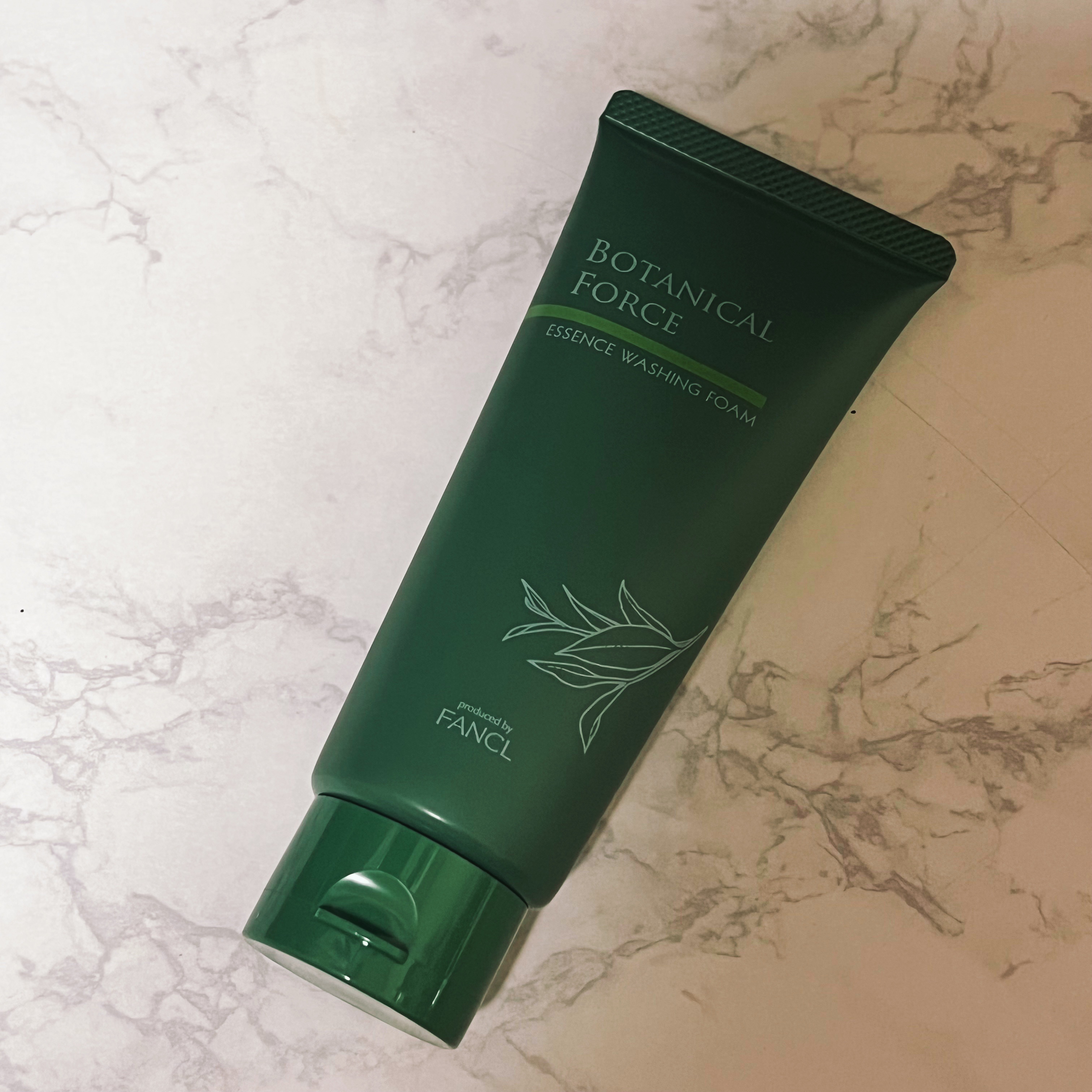 つるつるクレイウォッシュ/ボタニカルフォース/洗顔フォームを使ったクチコミ（2枚目）