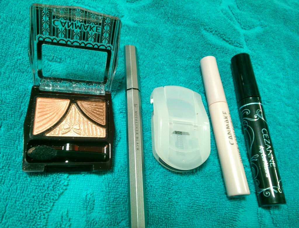 ジューシーピュアアイズ/キャンメイク/アイシャドウパレットを使ったクチコミ（3枚目）