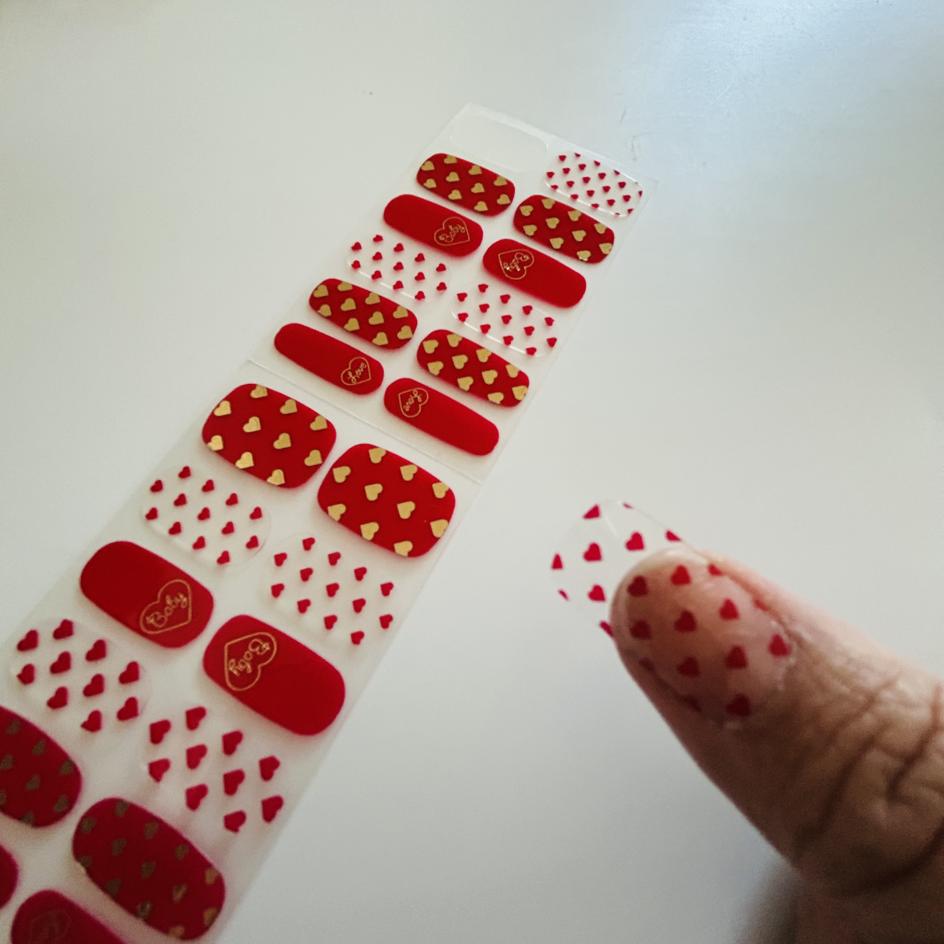 リアルジェルネイルシール パッションハートアモル/BEAUTY AVENUE/ネイルシールを使ったクチコミ（2枚目）