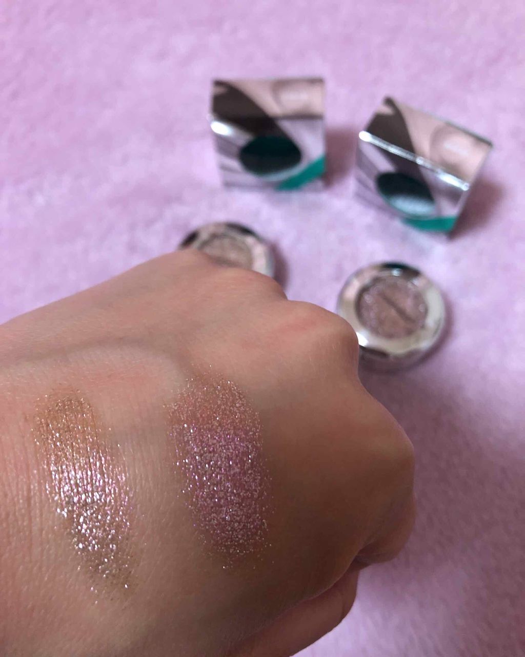 シャイニー プリティ シャドウ ピー フォー ピンク/M・A・C/単色アイシャドウを使ったクチコミ（3枚目）