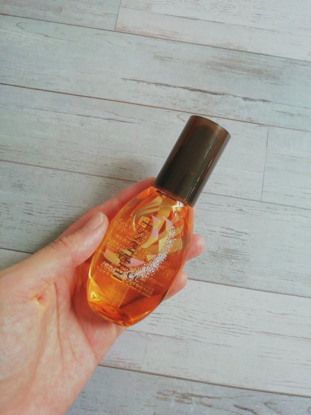 CCオイル/エッセンシャル/ヘアオイルを使ったクチコミ(2枚目)