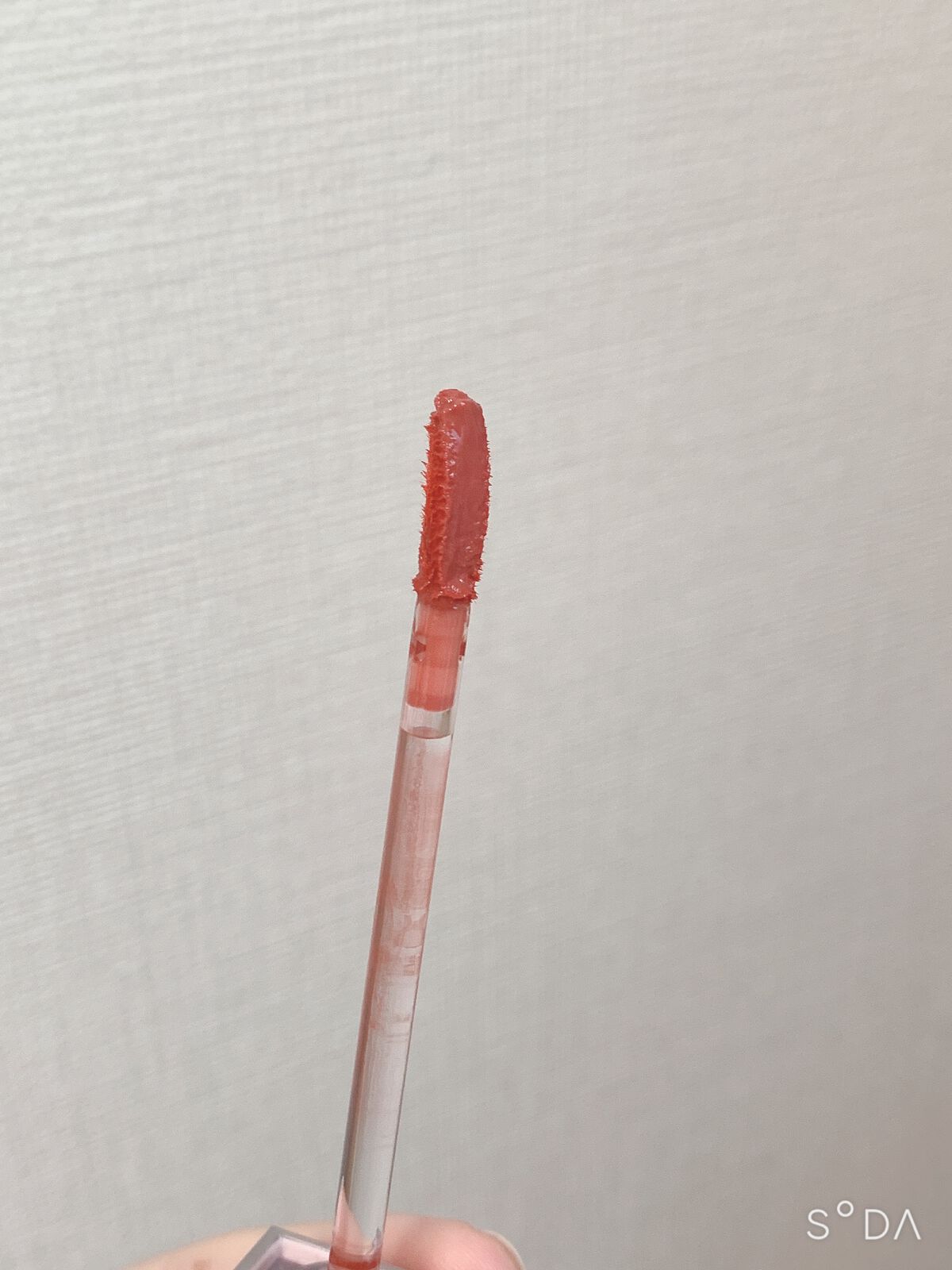 クリスタルユニコーンシリーズリップグロス J02 Creamy Shell/FlowerKnows/リップグロスを使ったクチコミ（3枚目）