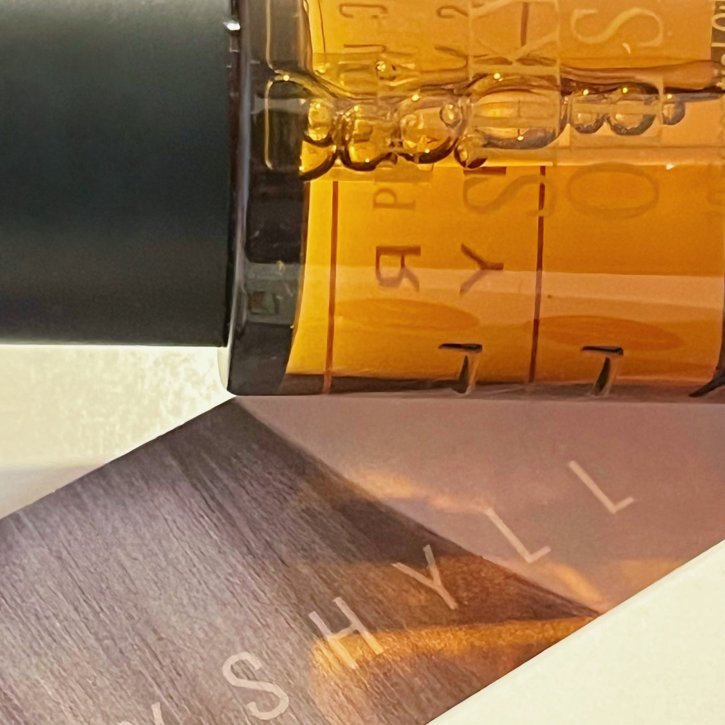 SILKY OIL SERUM/CULRY SHYLL/ヘアオイルを使ったクチコミ(3枚目)