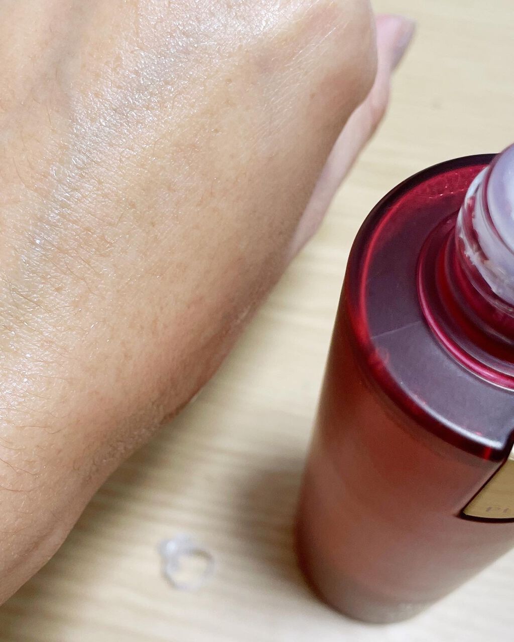 mok on LIPS 「PLACENTISTモイスチャーローションar肌の奥まで浸みわ..」(5枚目)