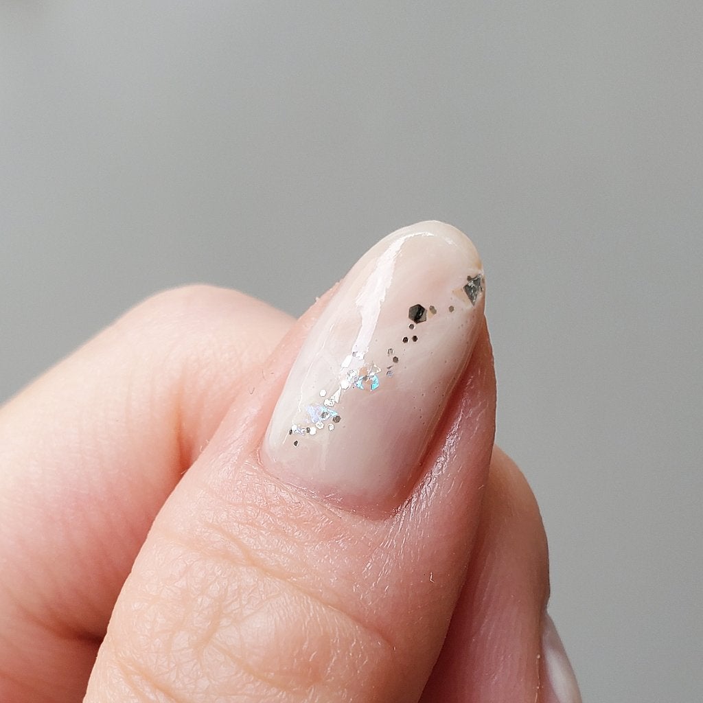 カラフルネイルズ/キャンメイク/マニキュアを使ったクチコミ(3枚目)