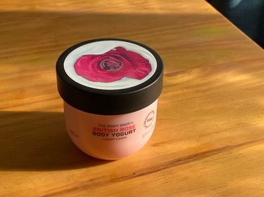 ボディヨーグルト ブリティッシュローズ/THE BODY SHOP/ボディローションを使ったクチコミ（1枚目）