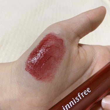 innisfree ビビッド オイルティントのクチコミ「いちごジャムのようなオイルティント🍓❤︎

イニスフリーの　オイルティント09番
チョコレート.....」（2枚目）