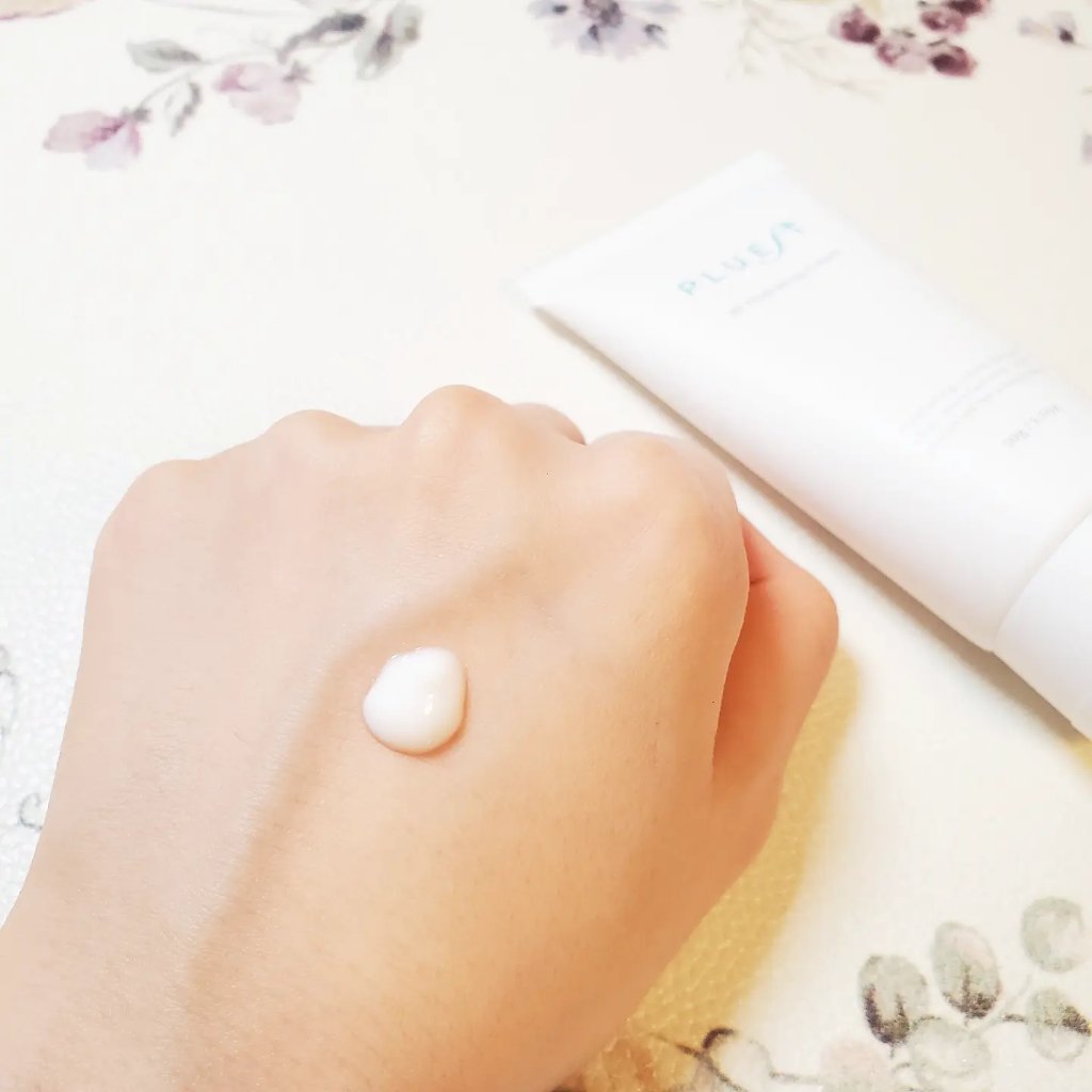 RF ハイドレーティングクリーム/PLUEST/フェイスクリームを使ったクチコミ（3枚目）