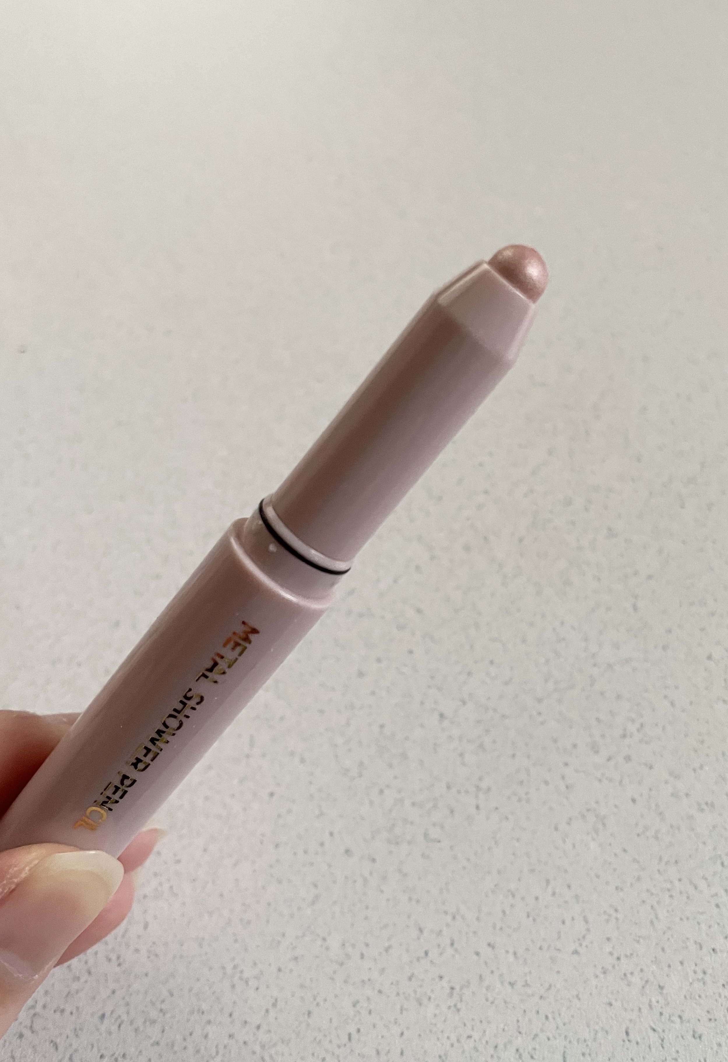 ウォンジョンヨ　メタルシャワーペンシル 01ドリームハグ/Wonjungyo/スティックアイシャドウを使ったクチコミ（3枚目）