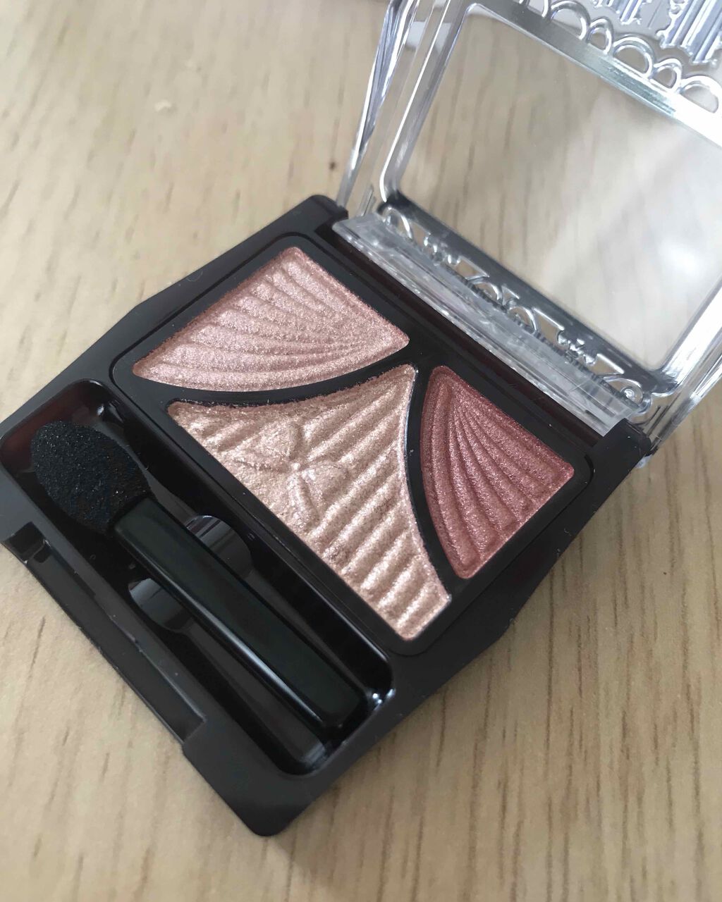 ジューシーピュアアイズ/キャンメイク/アイシャドウパレットを使ったクチコミ（2枚目）