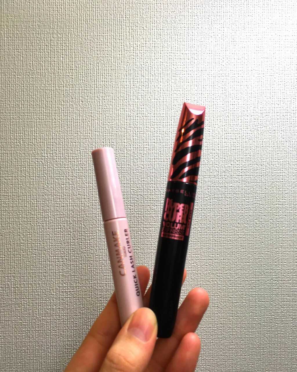 ボリューム エクスプレス ハイパーカール スパイキーコーム ウォータープルーフ/MAYBELLINE NEW YORK/マスカラを使ったクチコミ（1枚目）