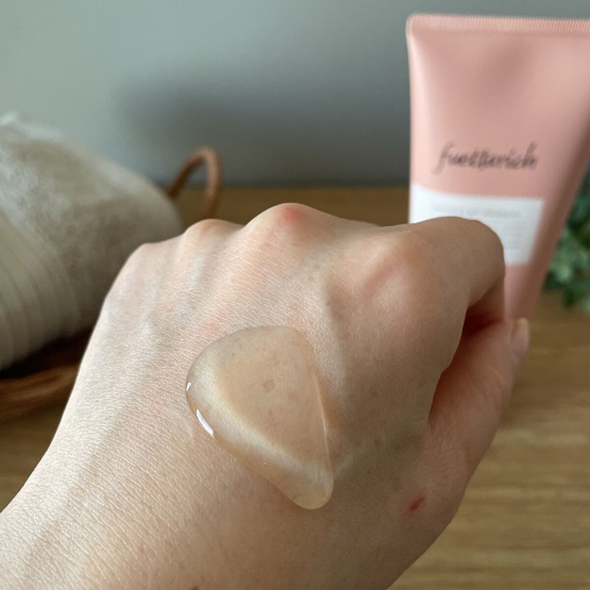 モイストアップ ジェル シャンプー/トリートメント/fuettarich (フエッタリッチ)/サロンシャンプーを使ったクチコミ(2枚目)