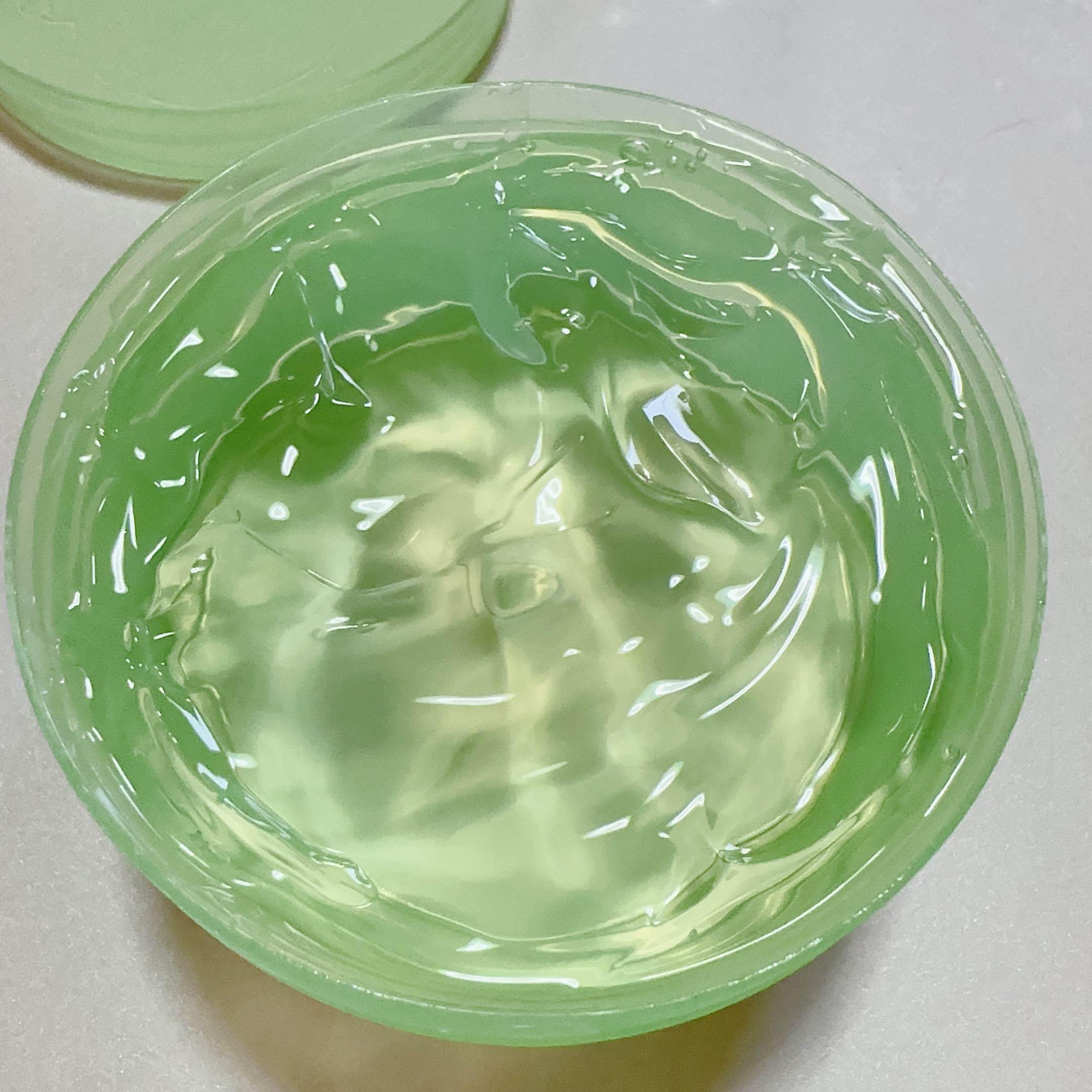 ティーツリーカーミングハイドロジェル/MEDIHEAL/ボディローションを使ったクチコミ（3枚目）