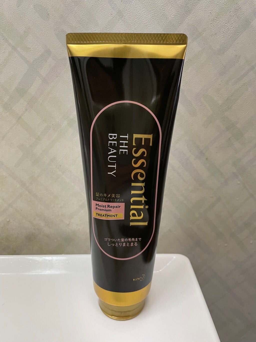 THE BEAUTY 髪のキメ美容プレミアムトリートメント<モイストリペアプレミアム>/エッセンシャル/洗い流すヘアトリートメントを使ったクチコミ(1枚目)