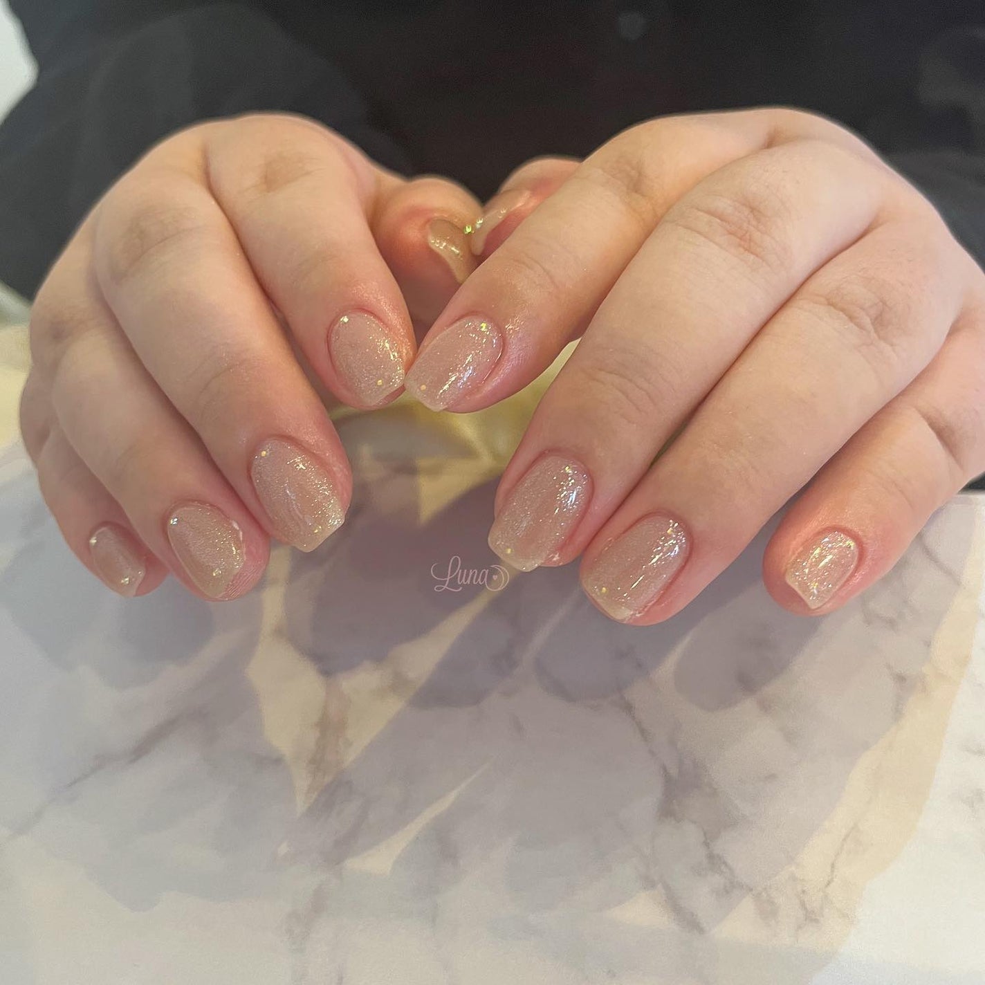 Iuna. Mizuki on LIPS 「.beige✨#nail#nailstagram#gelnai..」(1枚目)