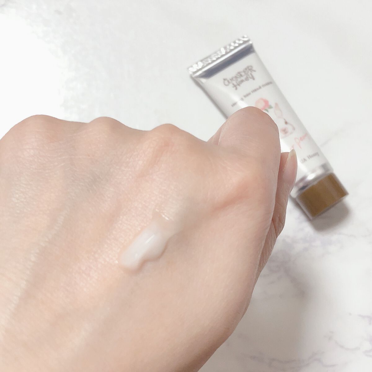 ワンダーハニー とろとろハンドクリーム スウィートピオニー/VECUA Honey/ハンドクリームを使ったクチコミ（2枚目）