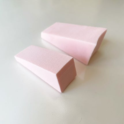 メイクアップスポンジ(バリューパック ウェッジ型 30個)/DAISO/パフ・スポンジを使ったクチコミ(3枚目)