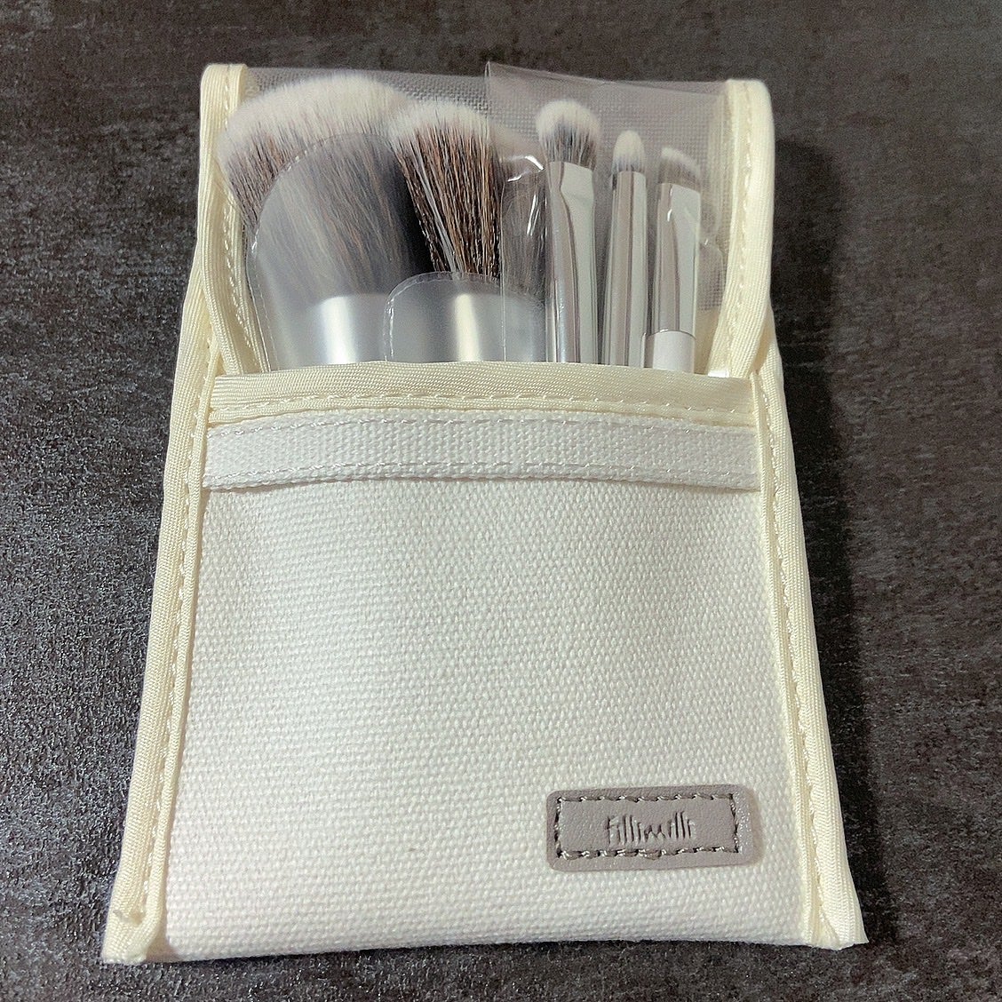 MINI MAKE UP BRUSH SET /fillimilli/メイクブラシを使ったクチコミ(2枚目)