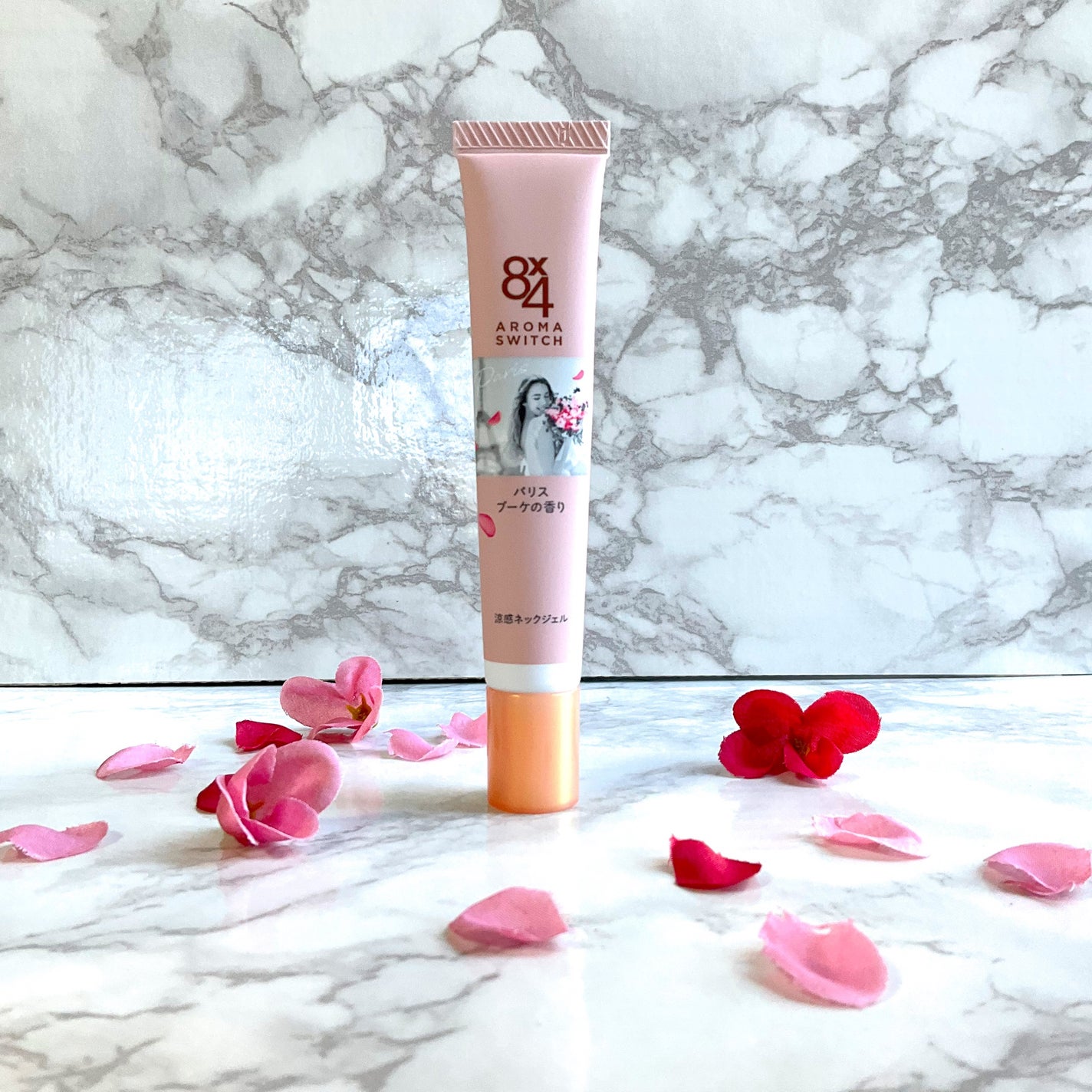 8x4 アロマスイッチ 涼感ネックジェル パリスブーケの香り/8x4/デオドラント・制汗剤を使ったクチコミ(1枚目)