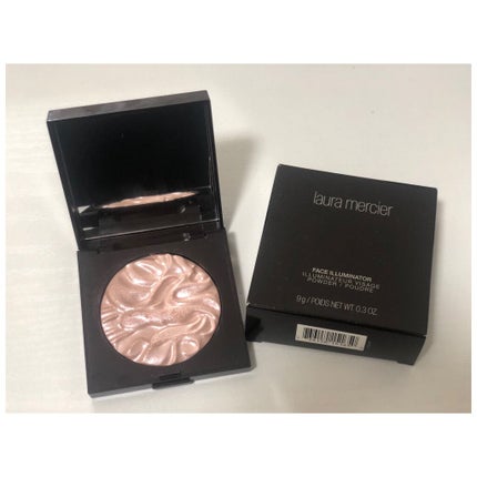 フェイスイルミネーター/ローラ メルシエ/パウダーハイライトを使ったクチコミ(1枚目)