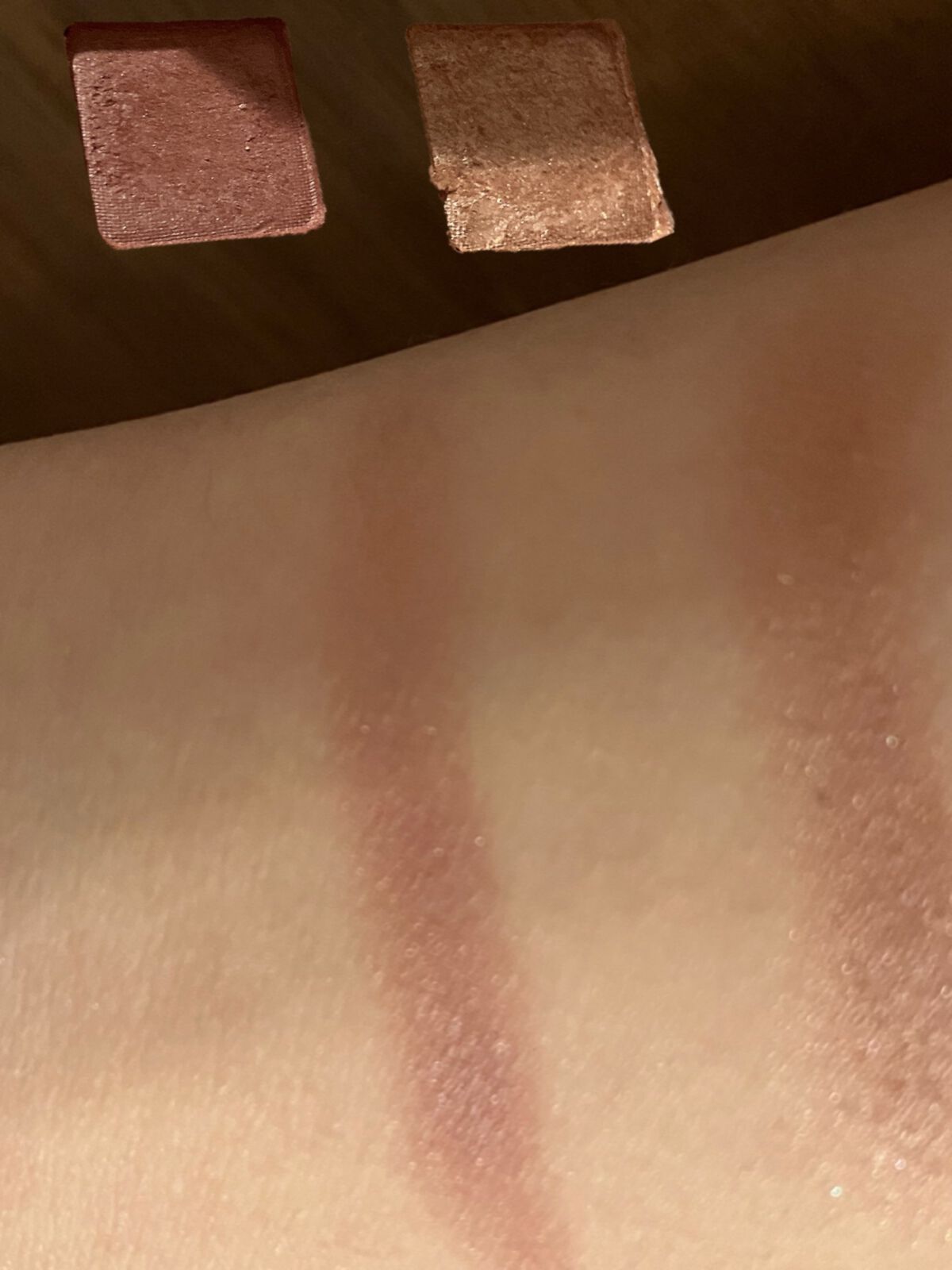 ツイン カラー アイシャドウ/ちふれ/アイシャドウパレットを使ったクチコミ（2枚目）