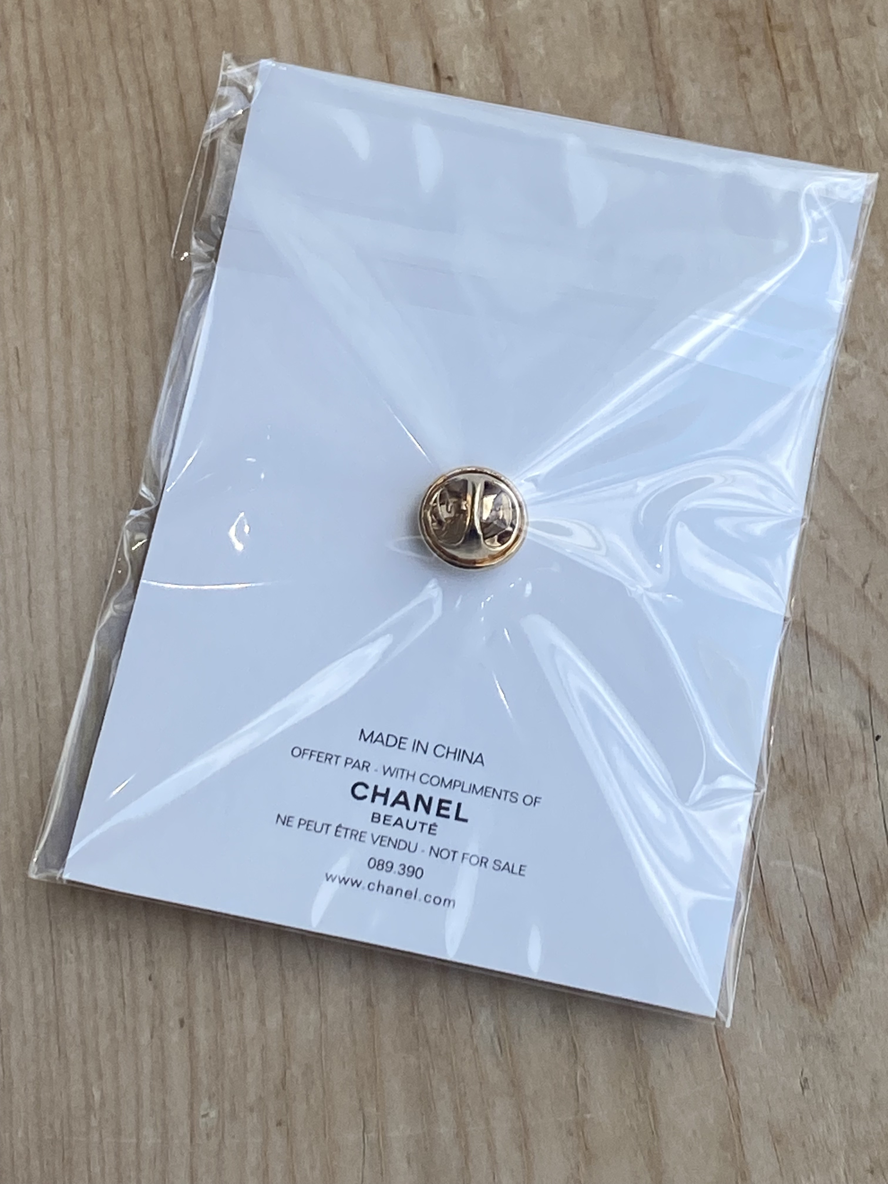 ピンバッジ/CHANEL/その他を使ったクチコミ（2枚目）