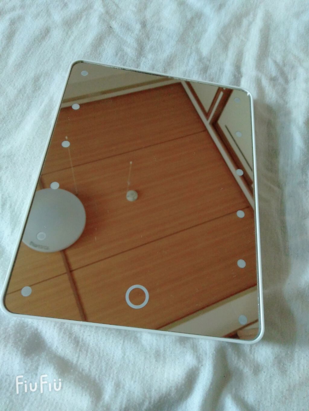 LED付ミラー(スタンドタイプ)/DAISO/その他化粧小物を使ったクチコミ（2枚目）