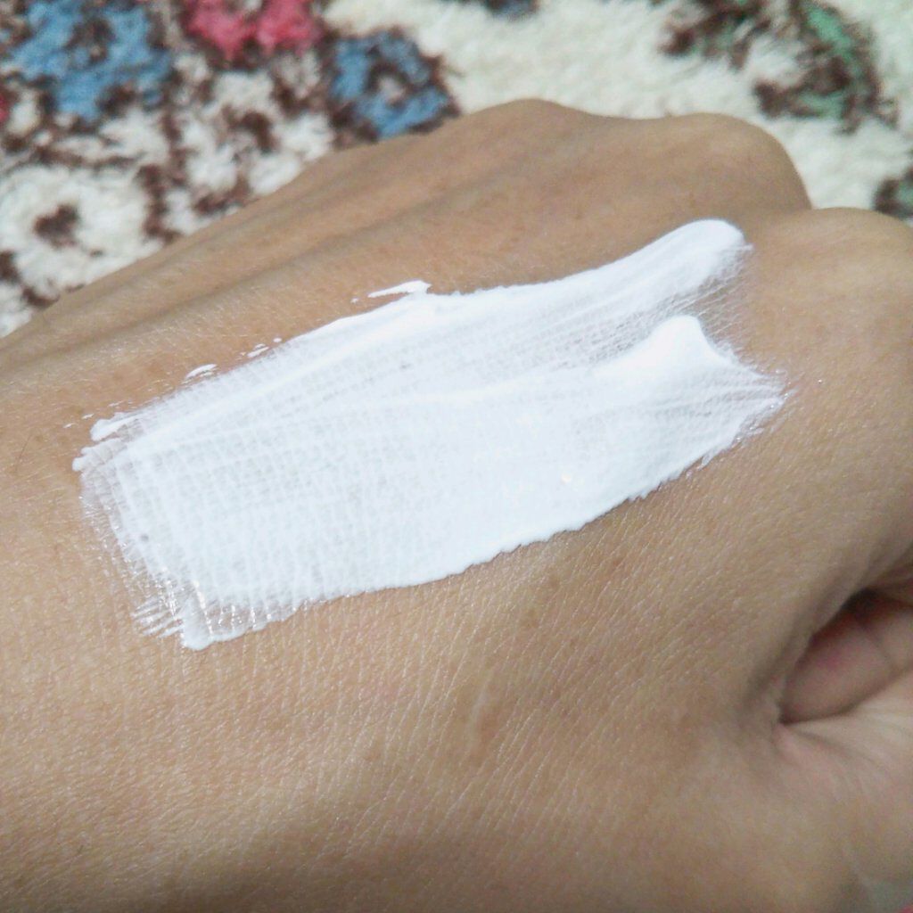 薬用ホワイトコンク ホワイトニングCC CII/ホワイトコンク/ボディクリームを使ったクチコミ(2枚目)