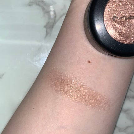 エクストラ ディメンション アイシャドウ/M・A・C/単色アイシャドウを使ったクチコミ(2枚目)