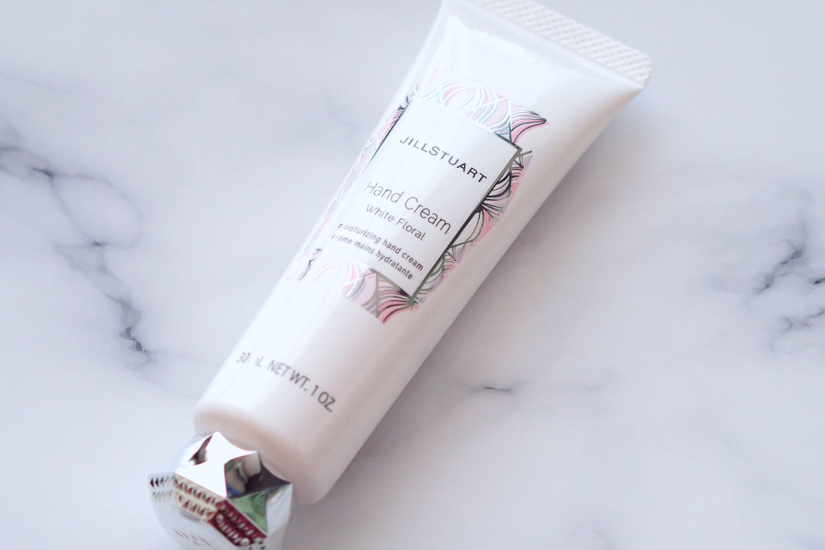 ジルスチュアート ハンドクリーム ホワイトフローラル/JILL STUART/ハンドクリームを使ったクチコミ（2枚目）