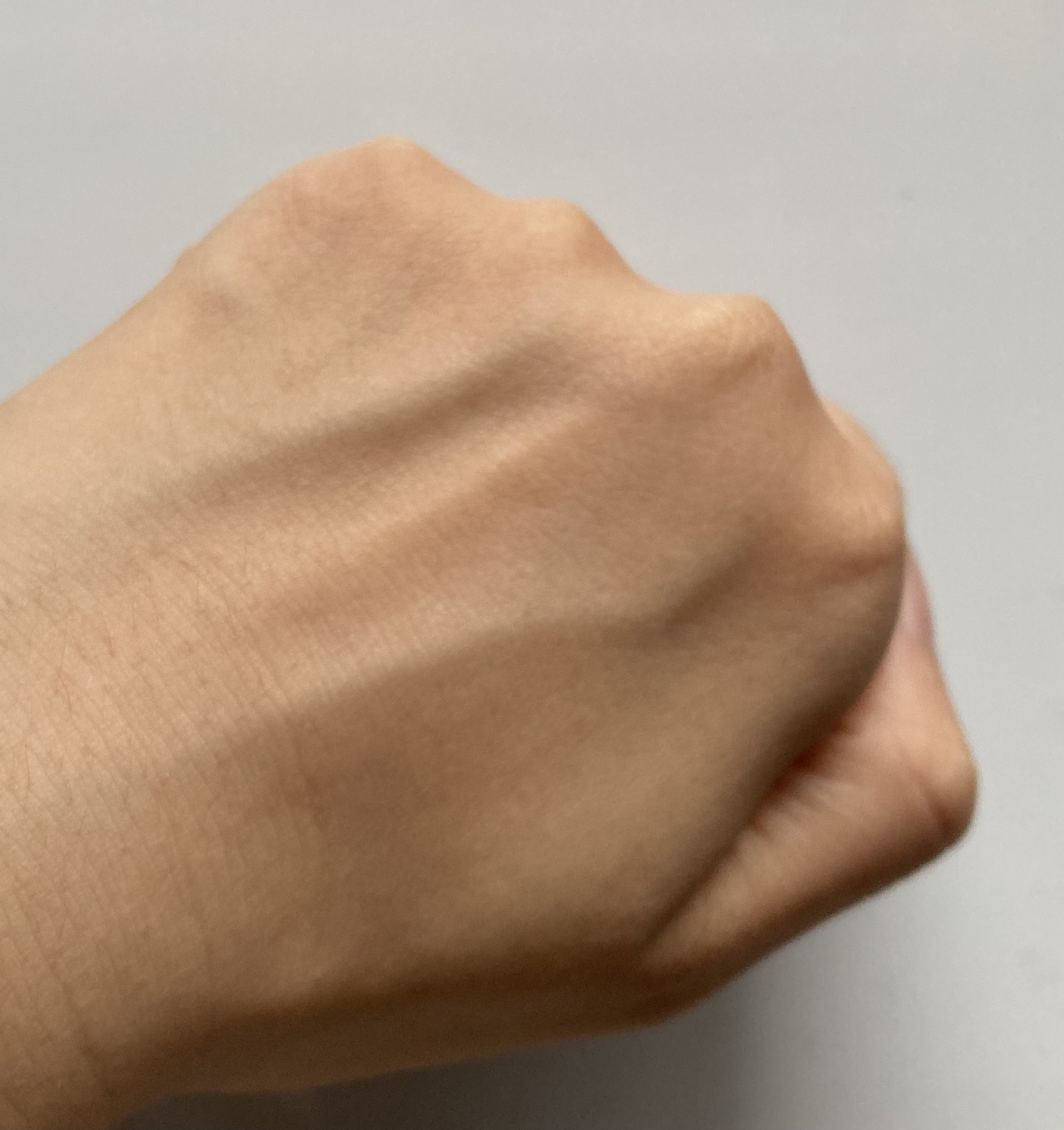 すっぴん ホワイトニングパウダーA/クラブ/プレストパウダーを使ったクチコミ（2枚目）