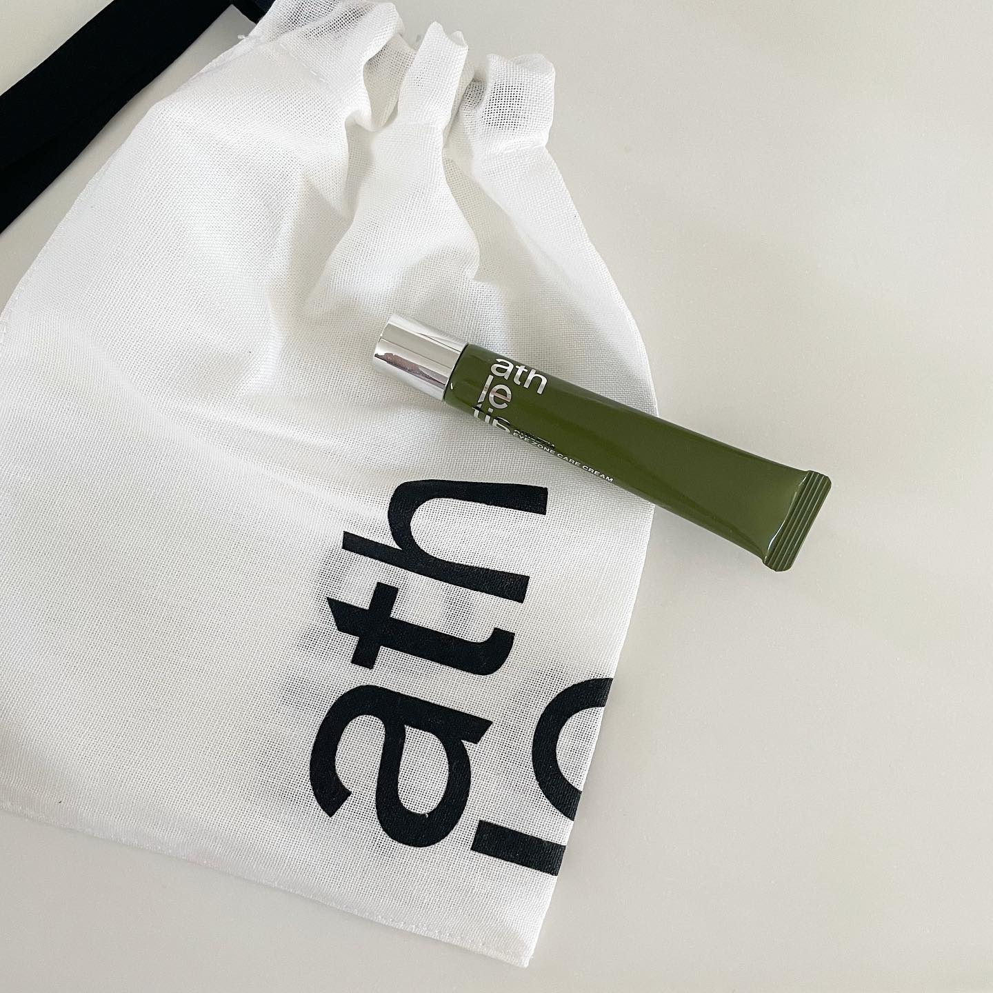 アイゾーンケアクリーム/athletia/アイケア・アイクリームを使ったクチコミ（1枚目）