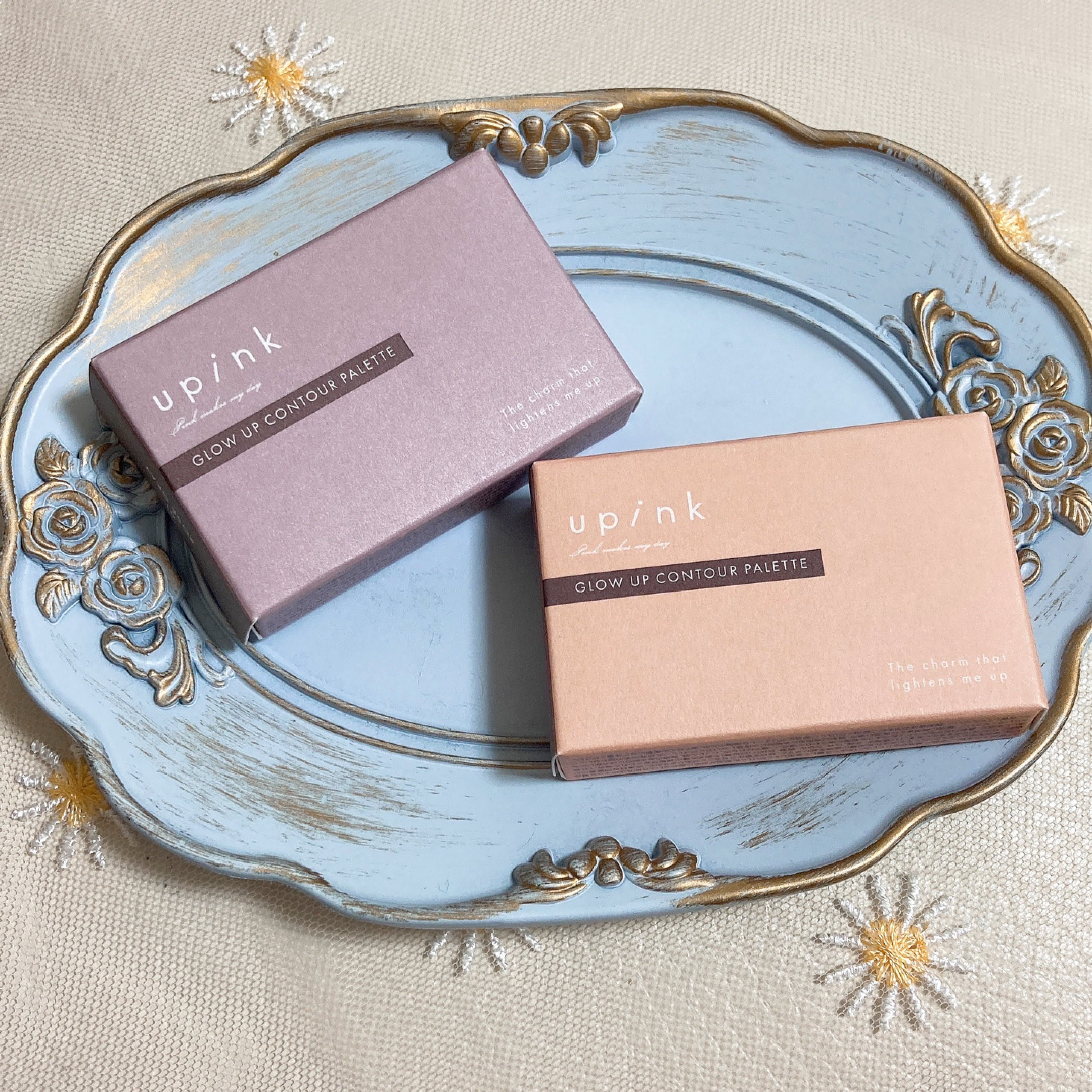 グロウアップコントゥアパレット/upink/パウダーハイライトを使ったクチコミ（2枚目）