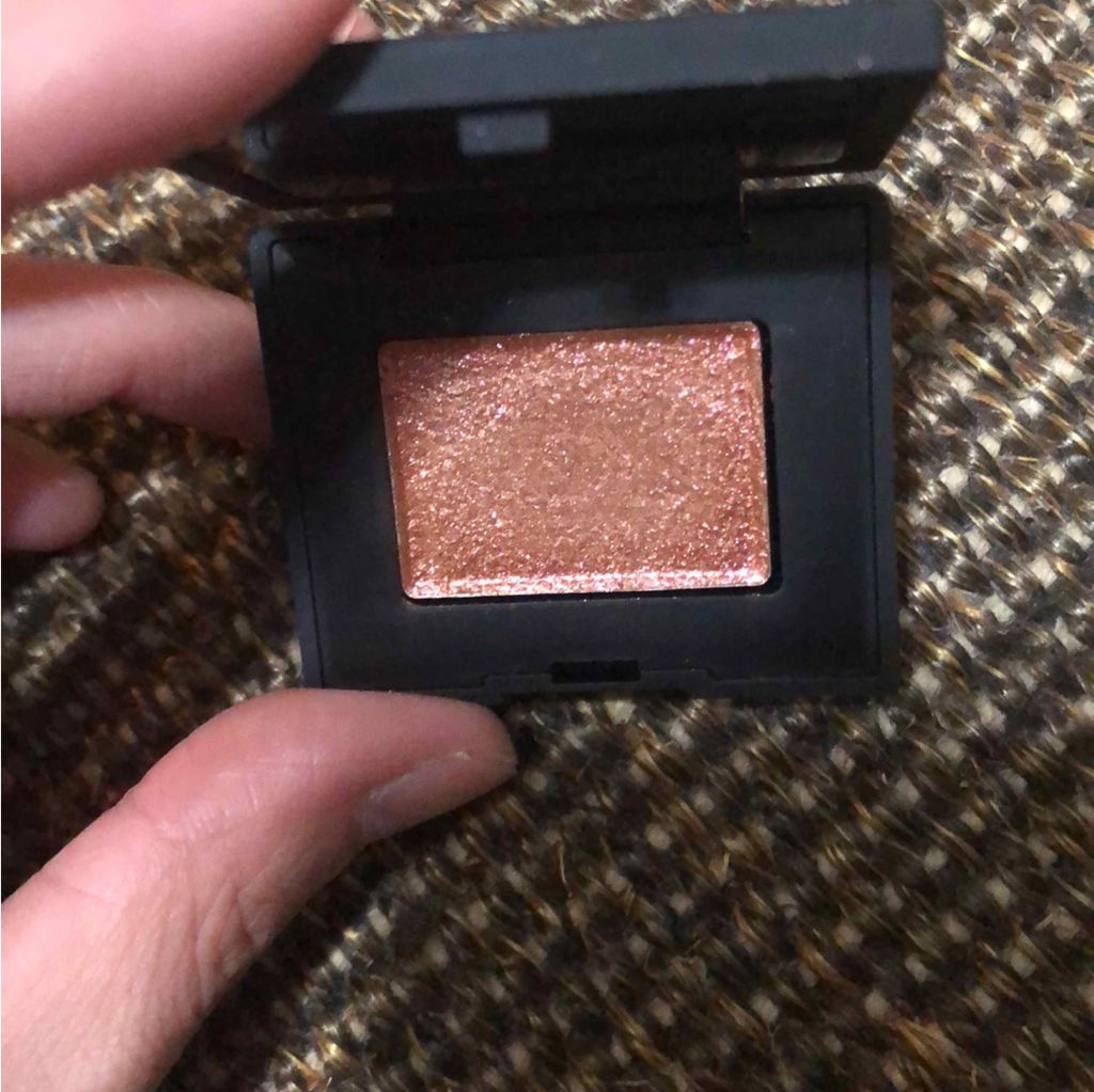 ハードワイヤードアイシャドー/NARS/単色アイシャドウを使ったクチコミ（1枚目）