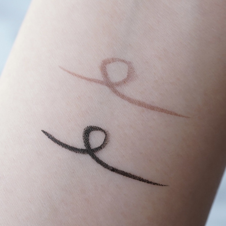 スーパーシャープライナーEX4.0/KATE/リキッドアイライナーを使ったクチコミ（2枚目）