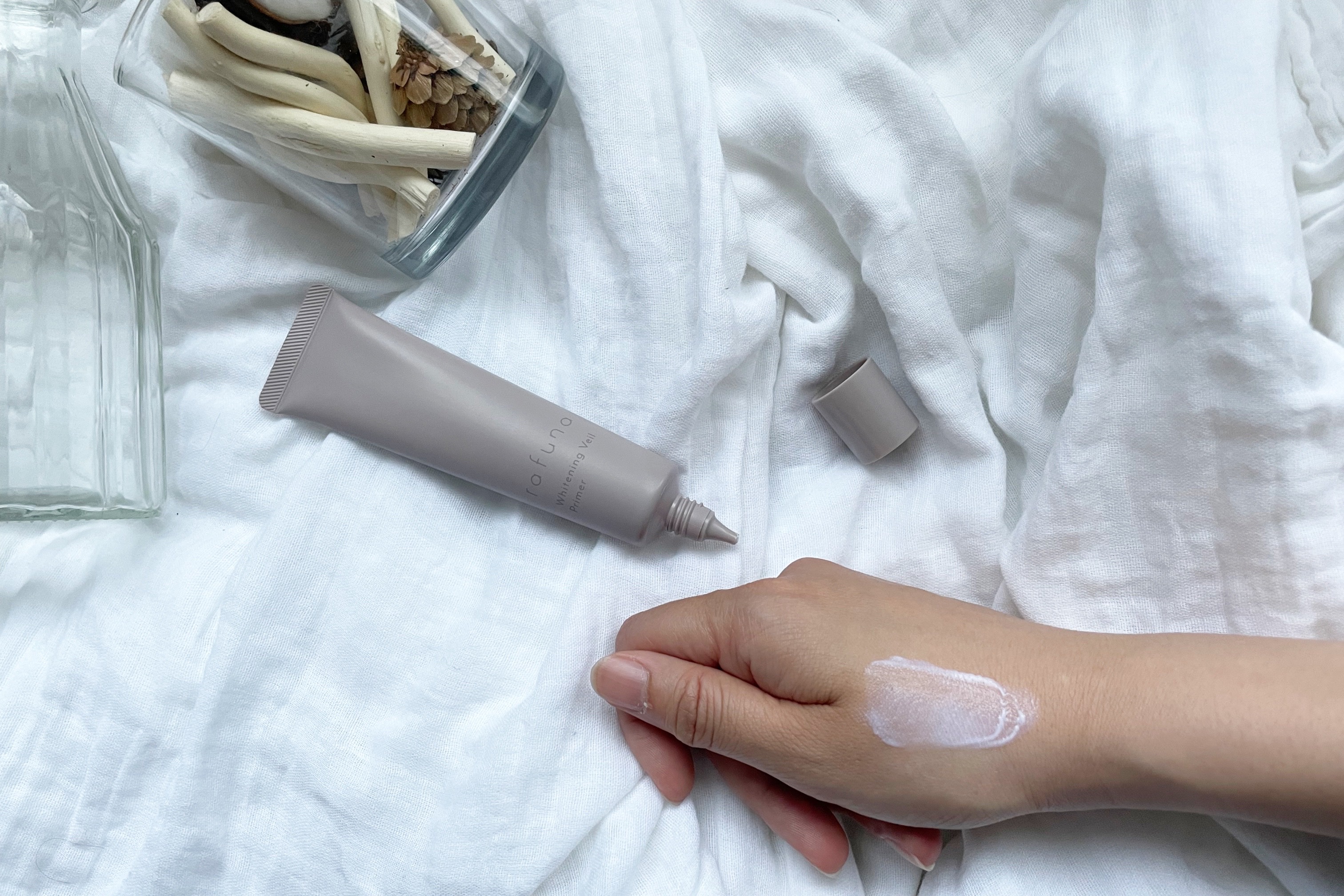 ホワイトニングヴェールプライマー/rafuna/化粧下地を使ったクチコミ（3枚目）