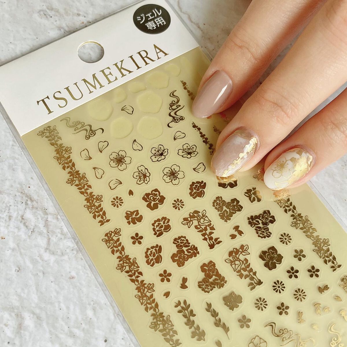 ミラーパウダー  /ネイルパフェ/ネイル用品を使ったクチコミ（3枚目）