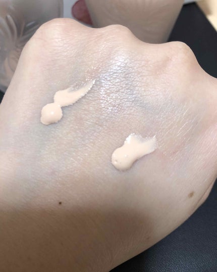 プロテクティング ファンデーション プライマー /PAUL & JOE BEAUTE/化粧下地を使ったクチコミ(2枚目)