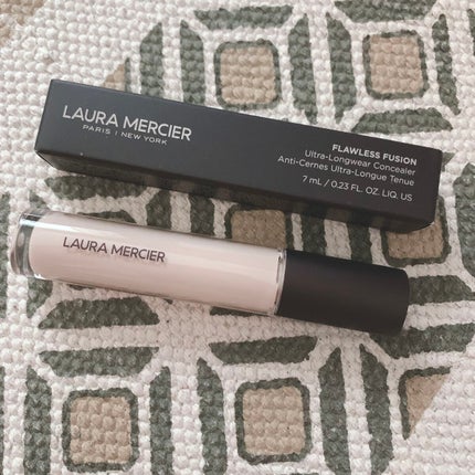 フローレス フュージョン ウルトラ ロングウェア コンシーラー/ローラ メルシエ/リキッドコンシーラーを使ったクチコミ(1枚目)