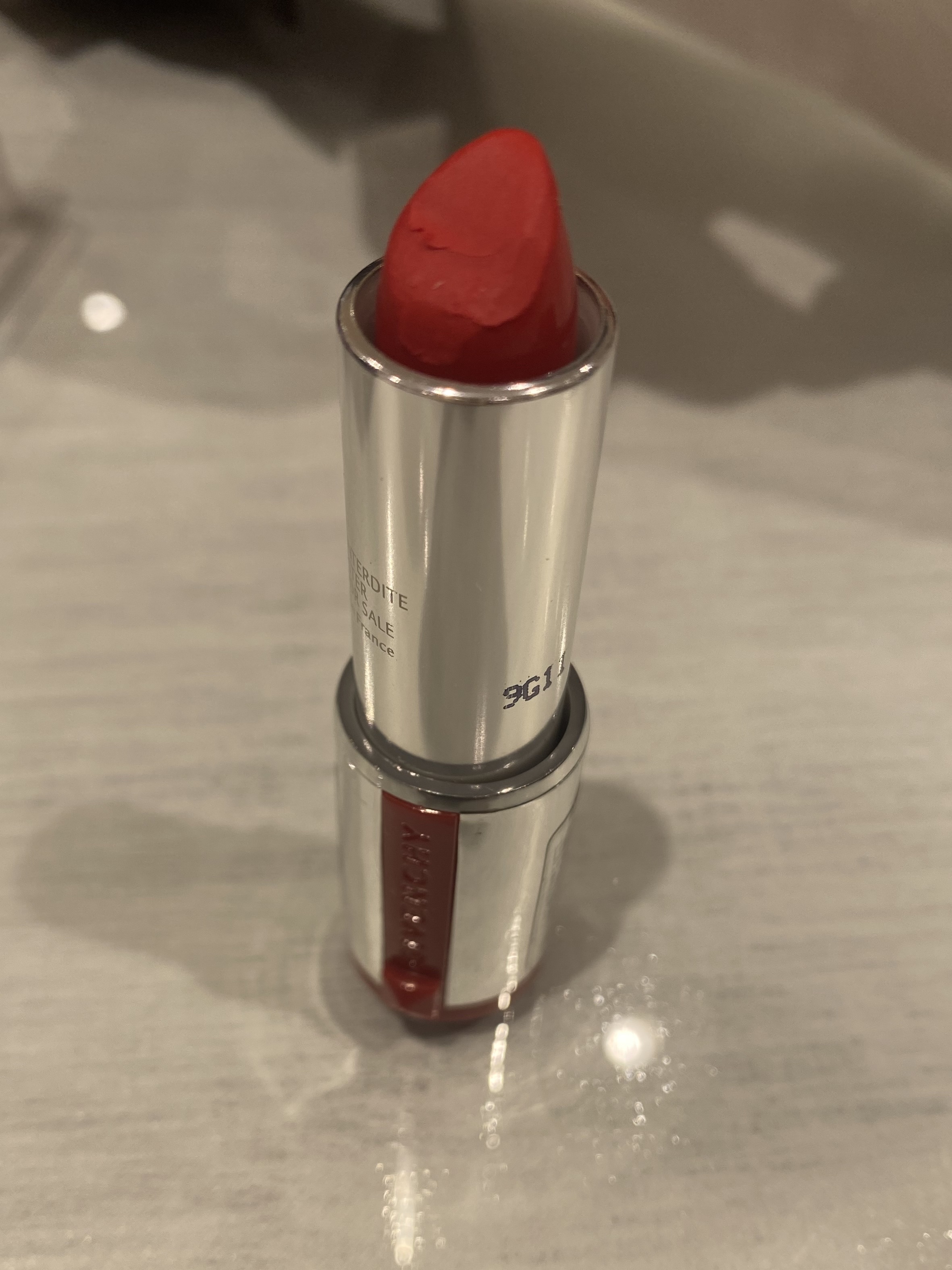 ルージュ・ジバンシイ No.306 カーマイン・エスカルパン/GIVENCHY/ハイライト・シェーディングを使ったクチコミ（2枚目）