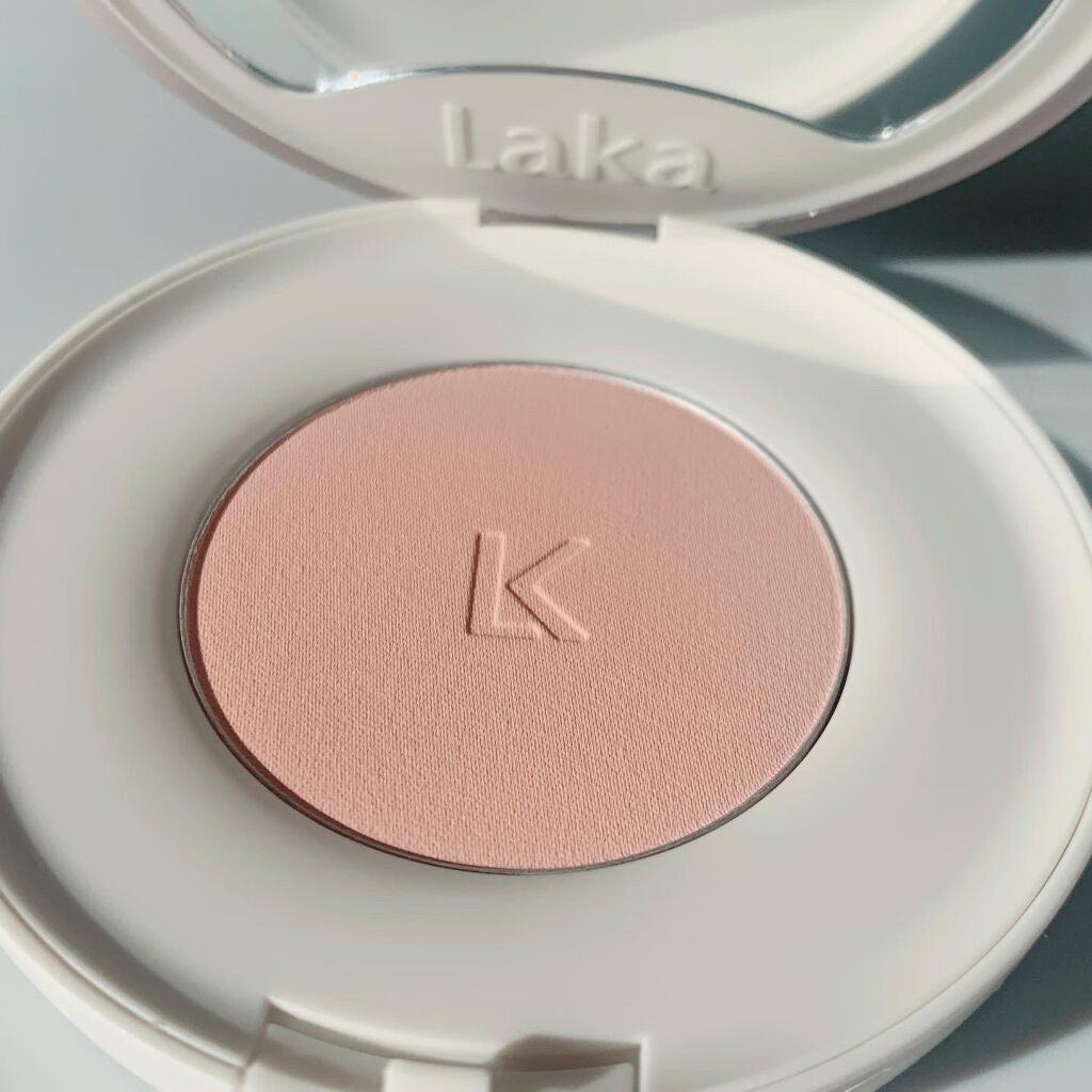 バイタルシアーブラッシャー/Laka/パウダーチークを使ったクチコミ（3枚目）