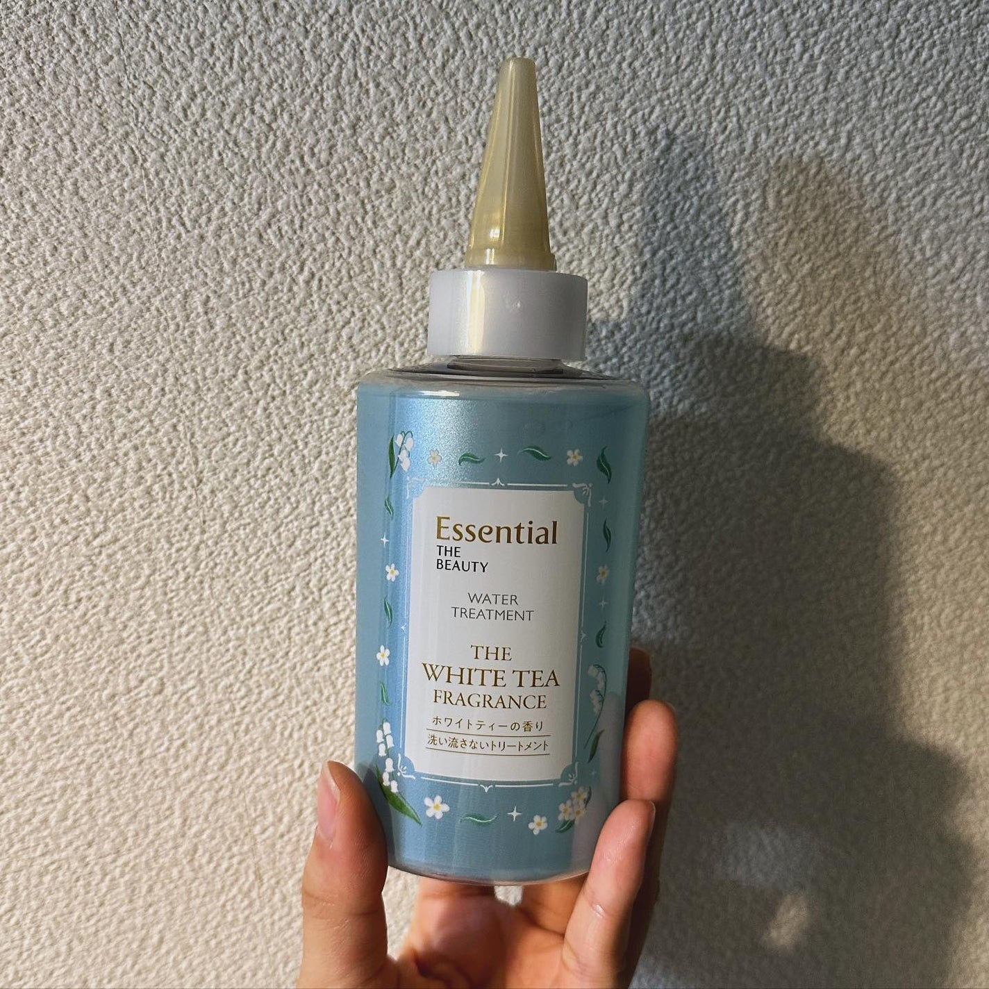 エッセンシャル ザビューティ 髪のキメ美容ウォータートリートメント ホワイトティーの香り/エッセンシャル/アウトバストリートメントを使ったクチコミ(2枚目)
