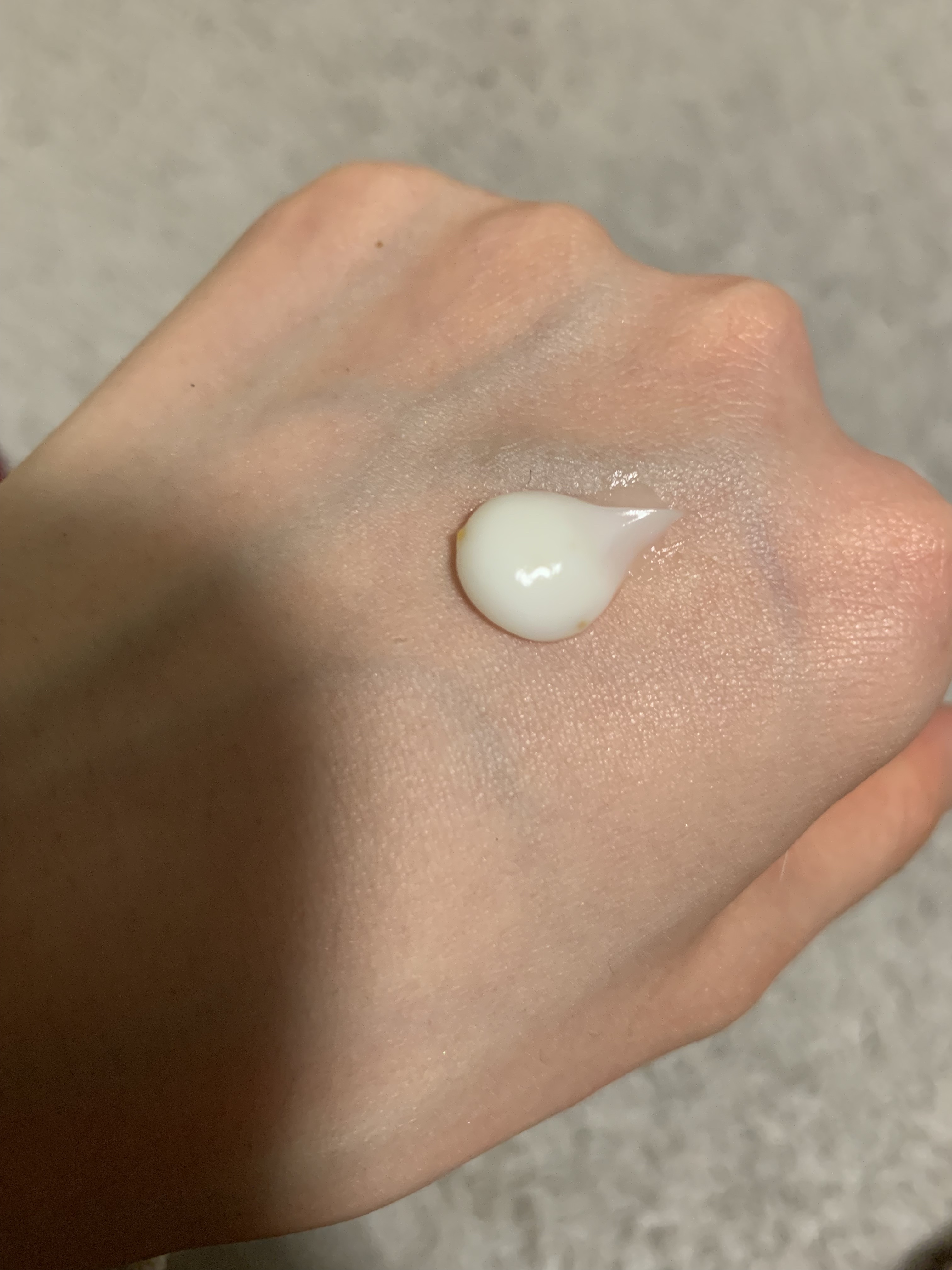 ナイトリニューハンドクリーム/コエンリッチQ10/ハンドクリームを使ったクチコミ（3枚目）