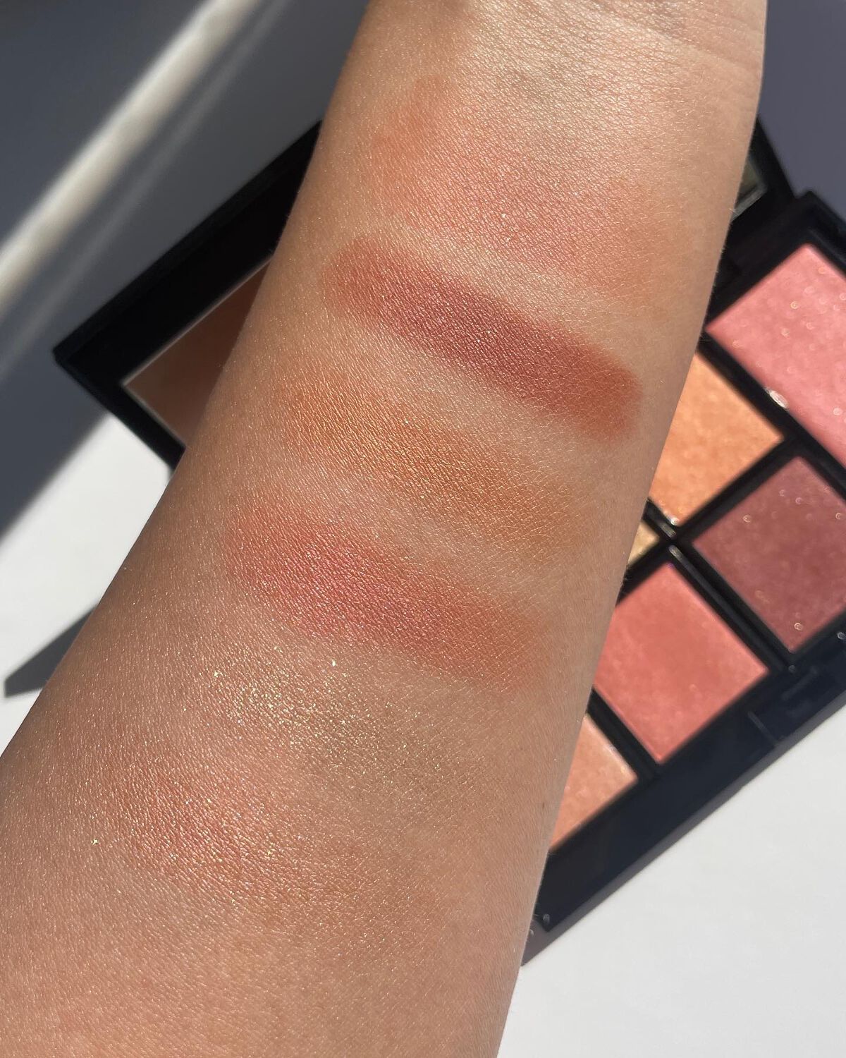 アイ & チーク コンパクトアディクション “ストーリー オブ ライフ”/ADDICTION/アイシャドウパレットを使ったクチコミ(2枚目)