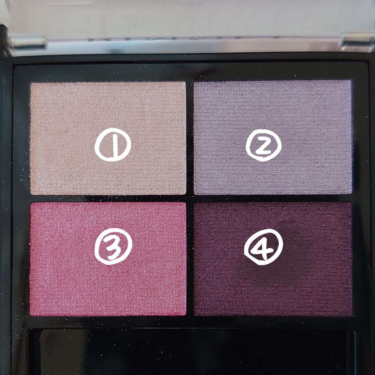 ワンダー エバー アイシャドウ/リンメル ロンドン/アイシャドウパレットを使ったクチコミ（2枚目）